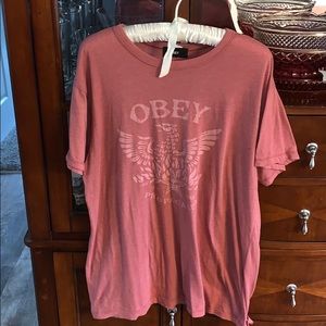 Obey tee